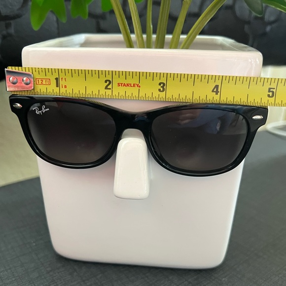 Kids Ray Ban Mickey Mouse Sunglasses - Picture 3 of 17